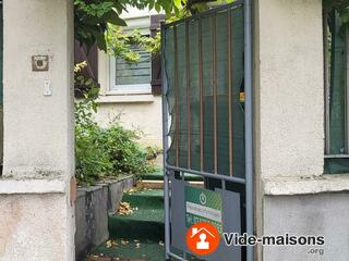 Photo du vide-maison Vide grenier, entre 2 saisons