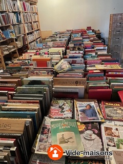 Photo du vide-maison vide livres (35000)