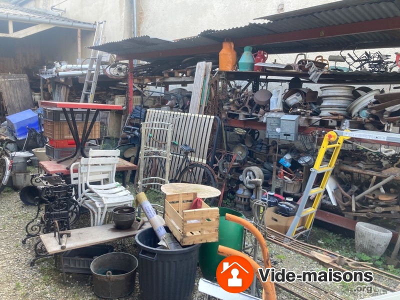 Vide maison dépôt brocante