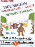 Photo Vide Maison spécial Vêtements Enfants, Puériculture, Jouets à Naintré